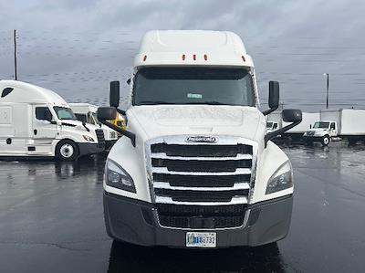 Used 2022 Freightliner Cascadia - photo 1