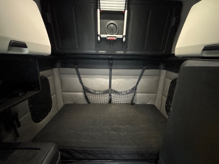 Used 2022 Freightliner Cascadia - photo 18