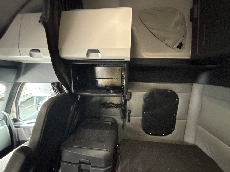 Used 2022 Freightliner Cascadia - photo 21