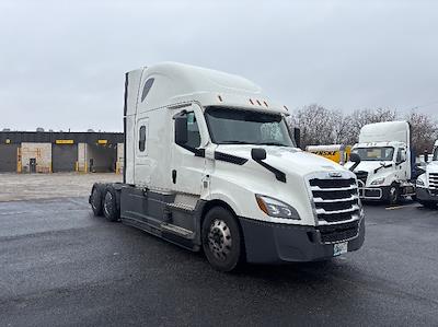 Used 2022 Freightliner Cascadia - photo 1