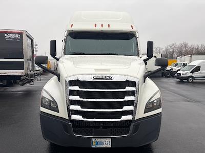 Used 2022 Freightliner Cascadia - photo 1