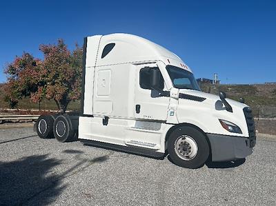 Used 2022 Freightliner Cascadia Cummins X15 Semi Truck with Sleeper Cab for sale #429661 - photo 1
