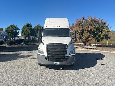 Used 2022 Freightliner Cascadia Cummins X15 Semi Truck with Sleeper Cab for sale #429661 - photo 2