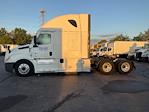 Used 2022 Freightliner Cascadia Detroit DD15AT Semi Truck with Sleeper Cab for sale #429921 - photo 4