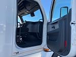 Used 2022 Freightliner Cascadia Detroit DD15AT Semi Truck with Sleeper Cab for sale #429929 - photo 13