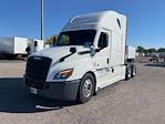 Used 2022 Freightliner Cascadia Detroit DD15AT Semi Truck with Sleeper Cab for sale #429929 - photo 3