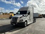 Used 2022 Freightliner Cascadia Detroit DD15AT Semi Truck with Sleeper Cab for sale #429933 - photo 3