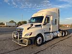 Used 2022 Freightliner Cascadia Detroit DD15AT Semi Truck with Sleeper Cab for sale #430068 - photo 3