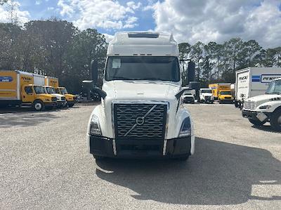 Used 2022 Volvo VNL - photo 1