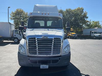 Used 2018 Freightliner Cascadia Detroit DD13 Semi Truck for sale #431147 - photo 2