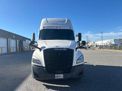Used 2022 Freightliner Cascadia Detroit DD13 Semi Truck with Sleeper Cab for sale #431783 - photo 2