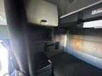 Used 2022 Freightliner Cascadia Detroit DD15AT Semi Truck with Sleeper Cab for sale #431786 - photo 18