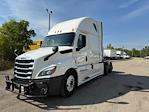 Used 2022 Freightliner Cascadia Detroit DD15AT Semi Truck with Sleeper Cab for sale #432362 - photo 3