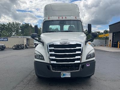 Used 2022 Freightliner Cascadia Detroit DD13 Semi Truck for sale #433737 - photo 2
