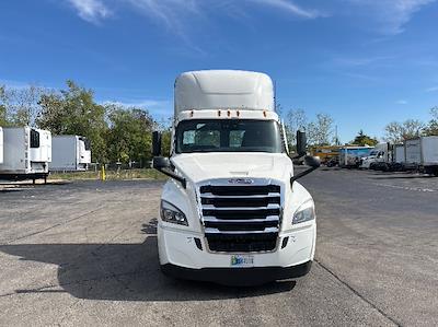 Used 2022 Freightliner Cascadia - photo 1