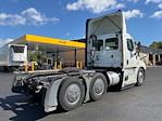 Used 2022 Freightliner Cascadia Detroit DD13 Semi Truck for sale #433747 - photo 7
