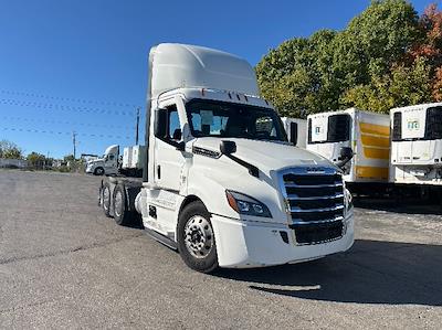 Used 2022 Freightliner Cascadia Detroit DD13 Semi Truck for sale #433749 - photo 1