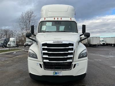Used 2022 Freightliner Cascadia Detroit DD13 Semi Truck for sale #433750 - photo 2