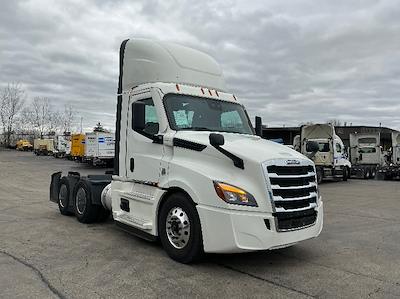 Used 2022 Freightliner Cascadia Detroit DD13 Semi Truck for sale #433754 - photo 1