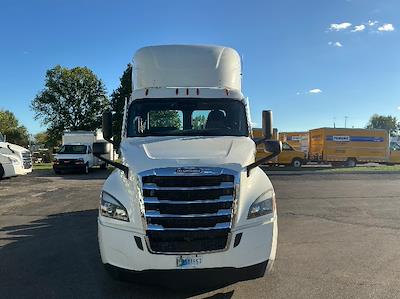 Used 2022 Freightliner Cascadia - photo 1