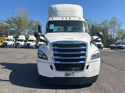 Used 2022 Freightliner Cascadia - photo 1