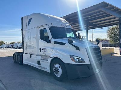 Used 2022 Freightliner Cascadia Detroit DD15AT Semi Truck with Sleeper Cab for sale #436578 - photo 1