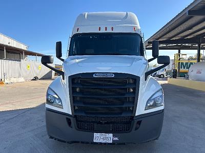 Used 2022 Freightliner Cascadia Detroit DD15AT Semi Truck with Sleeper Cab for sale #436578 - photo 2