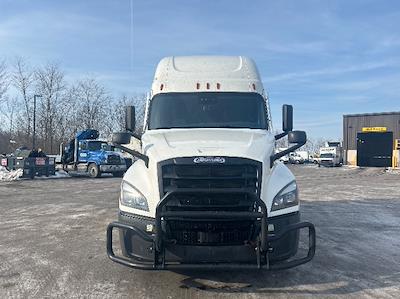 Used 2022 Freightliner Cascadia - photo 1