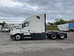 Used 2022 Freightliner Cascadia Detroit DD15AT Semi Truck with Sleeper Cab for sale #436663 - photo 4