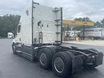 Used 2022 Freightliner Cascadia Detroit DD15AT Semi Truck with Sleeper Cab for sale #436665 - photo 5