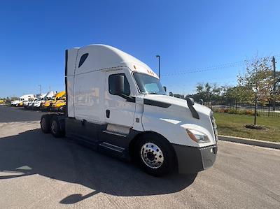 Used 2022 Freightliner Cascadia Detroit DD15AT Semi Truck with Sleeper Cab for sale #436673 - photo 1