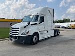 Used 2022 Freightliner Cascadia Detroit DD15AT Semi Truck with Sleeper Cab for sale #437772 - photo 3