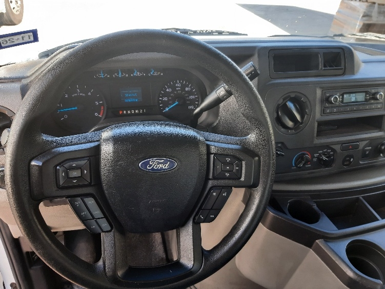 Used 2022 Ford E-450 - photo 19