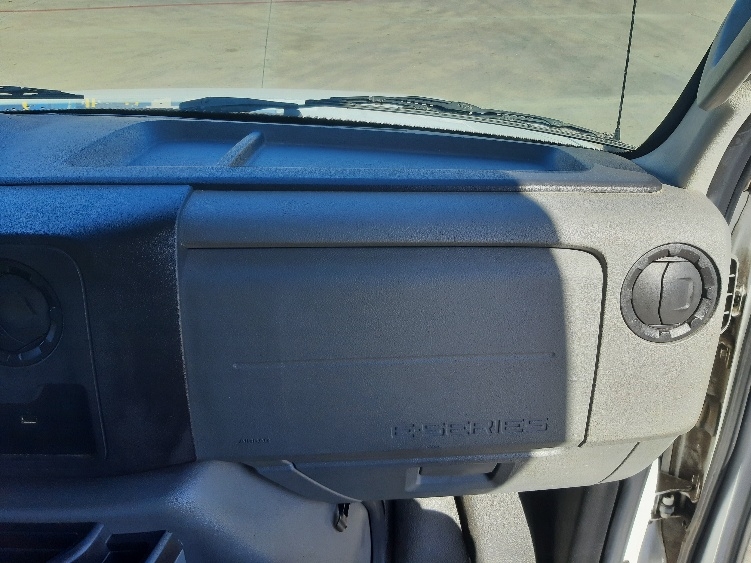 Used 2022 Ford E-450 - photo 23