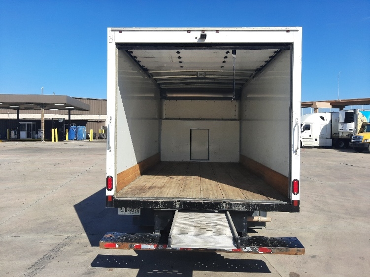 Used 2022 Ford E-450 - photo 11