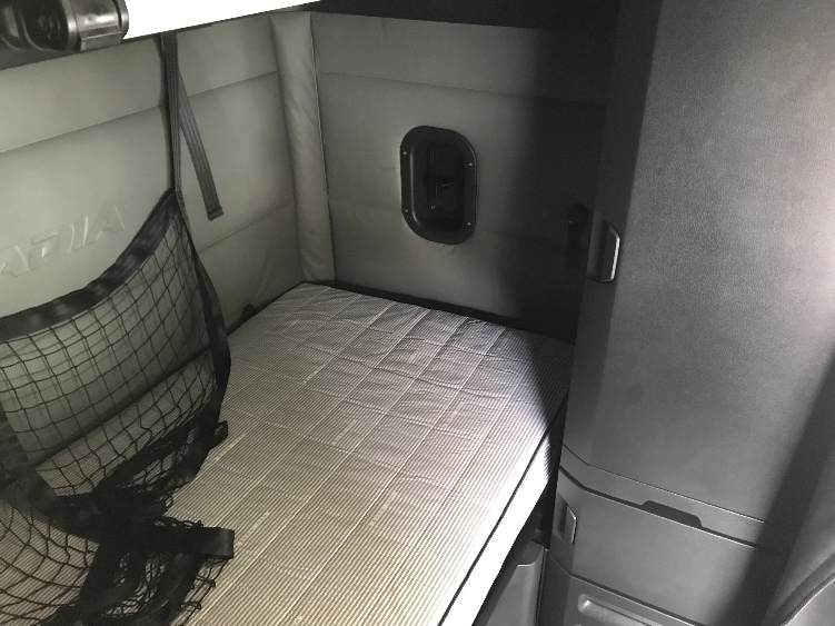 Used 2022 Freightliner Cascadia - photo 20