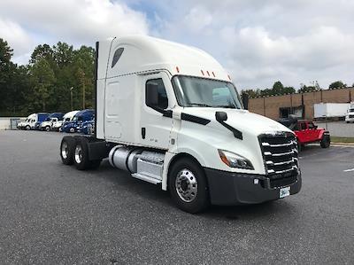 Used 2022 Freightliner Cascadia Detroit DD15AT Semi Truck with Sleeper Cab for sale #437894 - photo 1