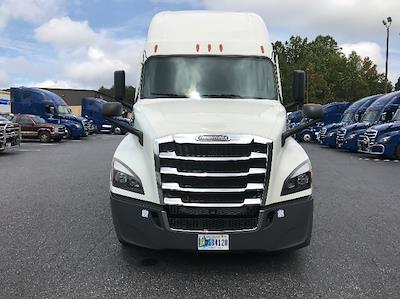 Used 2022 Freightliner Cascadia Detroit DD15AT Semi Truck with Sleeper Cab for sale #437894 - photo 2