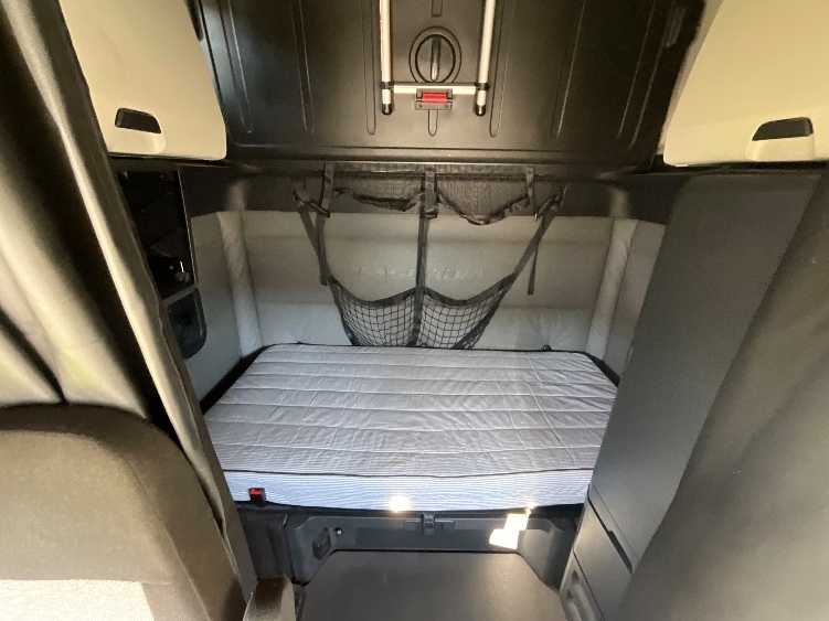 Used 2022 Freightliner Cascadia - photo 18