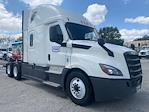Used 2022 Freightliner Cascadia Detroit DD15AT Semi Truck with Sleeper Cab for sale #437910 - photo 1