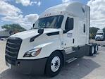 Used 2022 Freightliner Cascadia Detroit DD15AT Semi Truck with Sleeper Cab for sale #437910 - photo 3