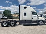 Used 2022 Freightliner Cascadia Detroit DD15AT Semi Truck with Sleeper Cab for sale #437910 - photo 8