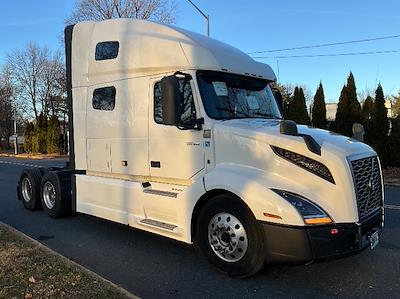 Used 2022 Volvo VNL - photo 1