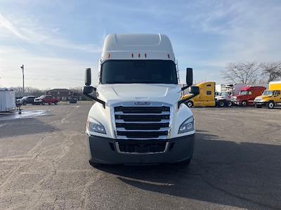 Used 2022 Freightliner Cascadia Detroit DD15AT Semi Truck with Sleeper Cab for sale #438502 - photo 2