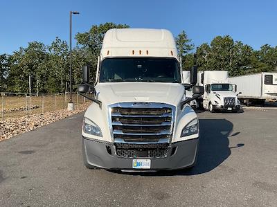Used 2022 Freightliner Cascadia Detroit DD15AT Semi Truck with Sleeper Cab for sale #438503 - photo 2