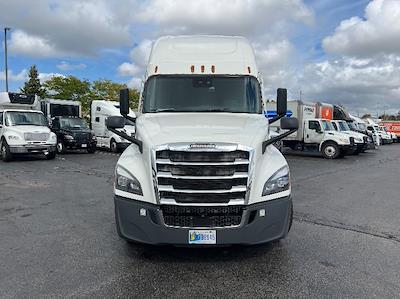 Used 2022 Freightliner Cascadia Detroit DD15AT Semi Truck with Sleeper Cab for sale #438515 - photo 2