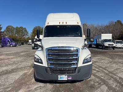 Used 2022 Freightliner Cascadia Detroit DD15AT Semi Truck with Sleeper Cab for sale #438539 - photo 2