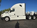 Used 2022 Freightliner Cascadia Detroit DD15AT Semi Truck with Sleeper Cab for sale #438540 - photo 4