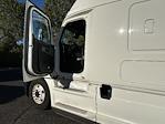 Used 2022 Freightliner Cascadia Detroit DD15AT Semi Truck with Sleeper Cab for sale #438540 - photo 8