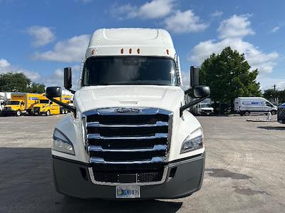 Used 2022 Freightliner Cascadia Detroit DD15AT Semi Truck with Sleeper Cab for sale #438553 - photo 2